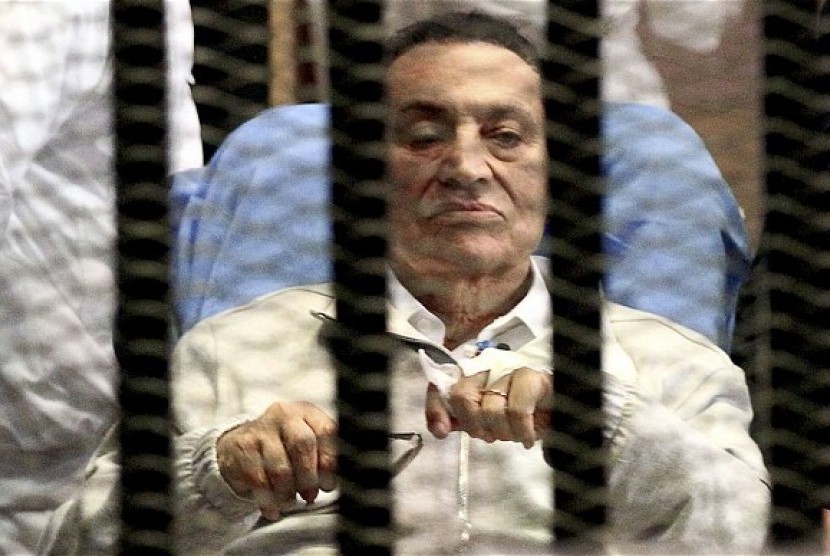 Mantan presiden Mesir Husni Mubarak. Presiden Palestina Mahmoud Abbas sebut Husni Mubarak dukung perjuangan rakyat Palestina..