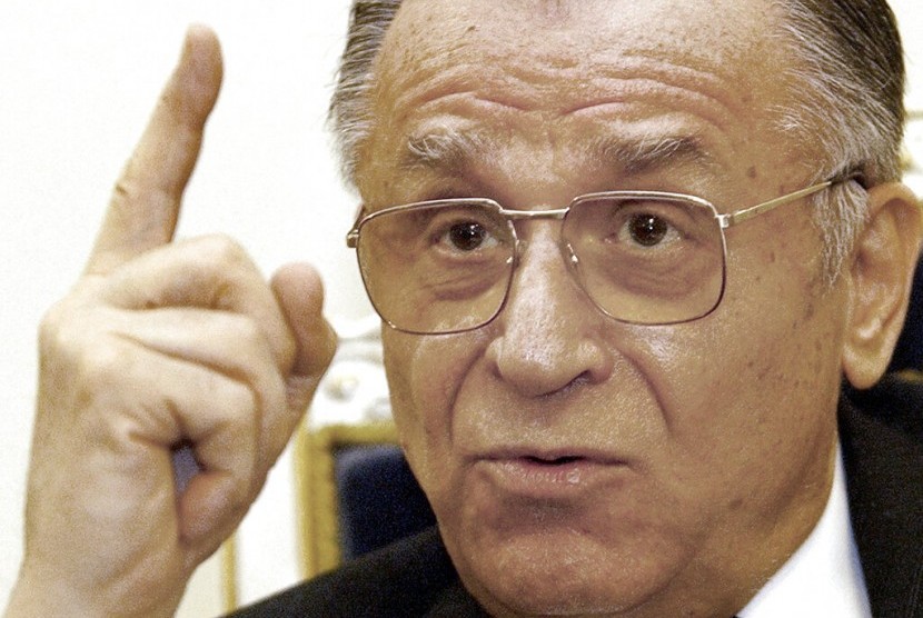 Mantan presiden Rumania Ion Iliescu pada 4 November 2004. 