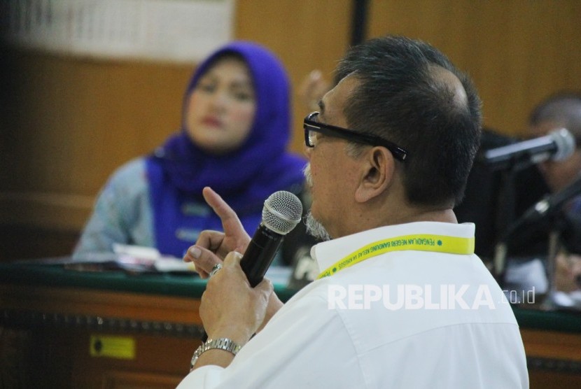 Mantan Wakil Gubernur Jawa Barat Deddy Mizwar hadir sebagai saksi dalam kasus suap proyek Meikarta di Pengadilan Tipikor Bandung, Jalan LRE Martadinata, Kota Bandung, Rabu (20/3).