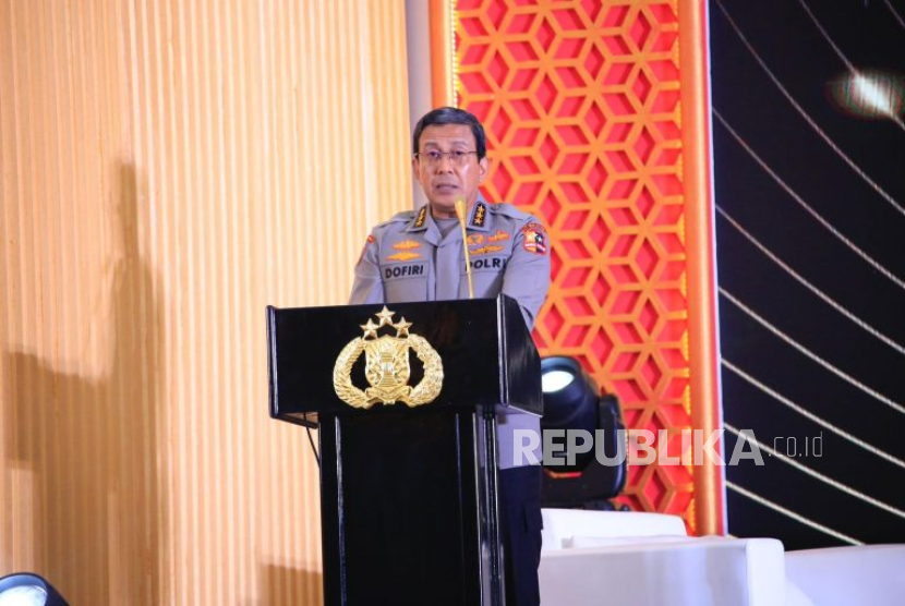 Presiden Prabowo Subianto akan melantik Komjen (Purn) Ahmad Dofiri menjadi Staf Ahli Presiden Bidang Keamanan dan Ketertiban Masyarakat (Kamtibmas).