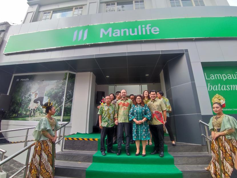 Manulife Indonesia telah meresmikan relokasi kantor cabang Bandung yang baru