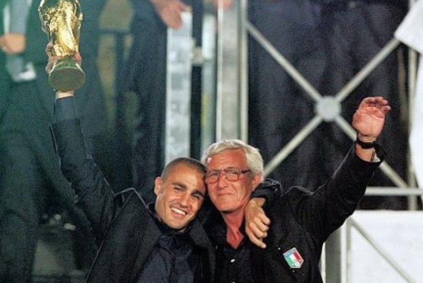 Marcello Lippi dan Fabio Cannavaro.