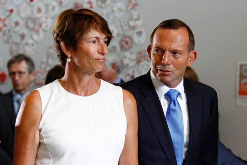 Margie Abbott dan suaminya.