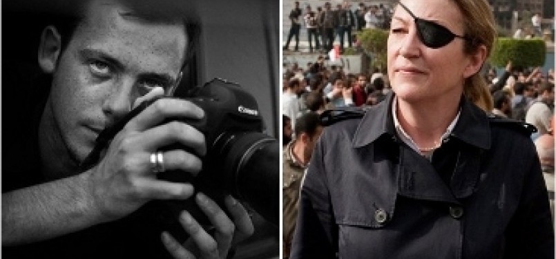 Marie Colvin, kanan, koresponden luar negeri legendaris dari Sunday Times, Inggris dan Remi Ochlil (kanan), fotografer dengan penghargaan asal Prancis