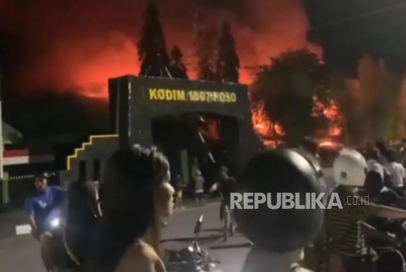 Markas Kodim Poso mengalami kebakaran.