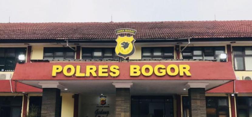 Markas Polres Bogor di Cibinong, Kabupaten Bogor.