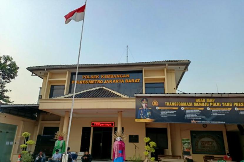 Markas Polsek Kembangan, Jakarta Barat (ilustrasi).
