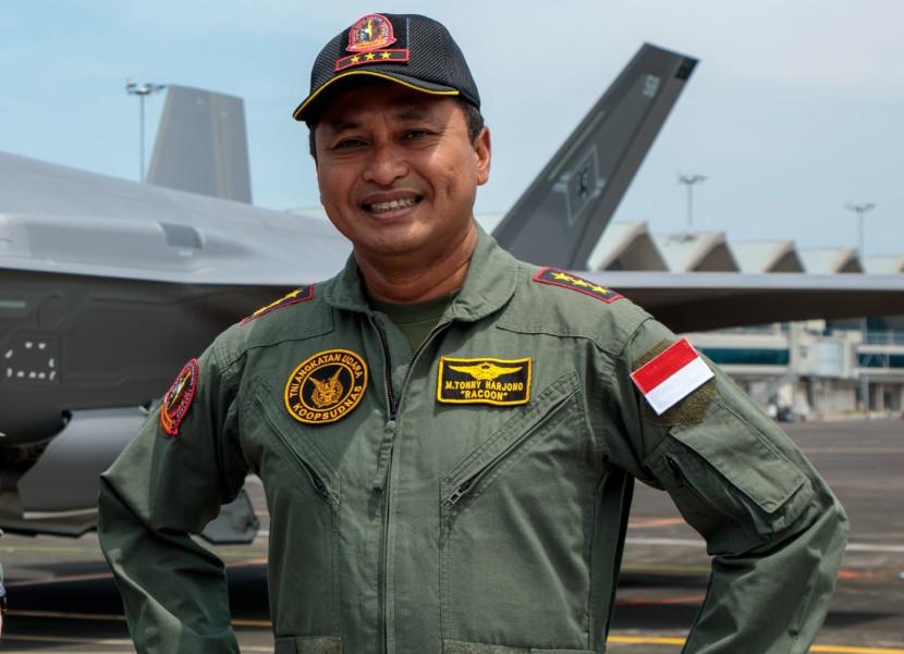Marsekal Madya TNI Mohamad Tonny Harjono menggantikan Marsekal Fadjar Prasetyo sebagai KSAU ke-24.