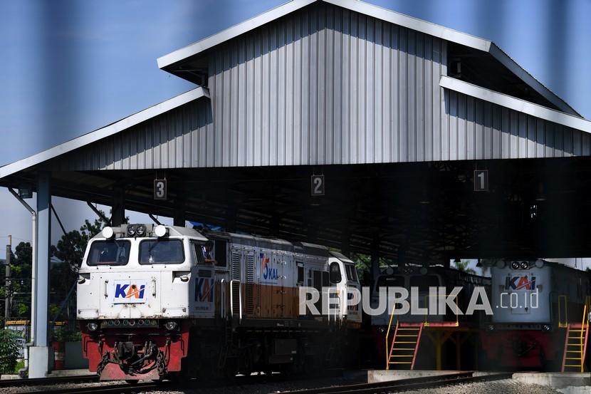 Depo Kereta Api Cipinang, Terbesar Di Indonesia | Republika Online