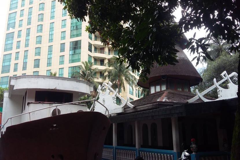 Masjid Agung Al-Munada Darossalam Baiturrahman, Jakarta. 