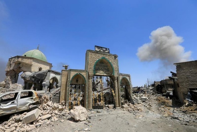 Masjid Agung al-Nuri di Mosul, Irak, 7 Agustus 2017. Ruang Sholat dari Abad ke-12 Ditemukan di Bawah Masjid Al Nuri Mosul