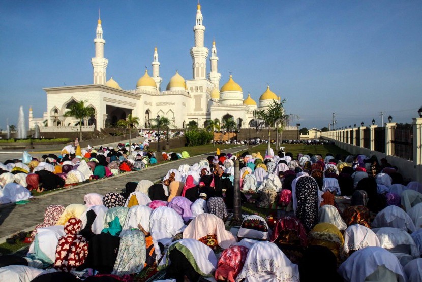 Masjid Agung Cotabato atau Masjid Sultan Hasanah Bolkiah