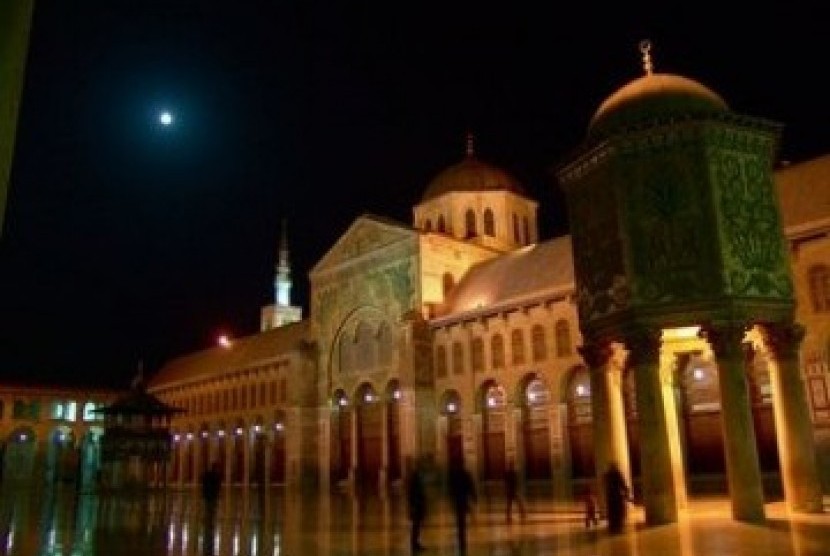 Masjid Agung Damaskus, masjid bersejarah peninggalan Bani Umayyah.