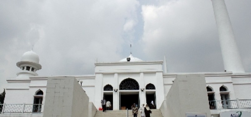 Masjid Al-Azhar di Jakarta.