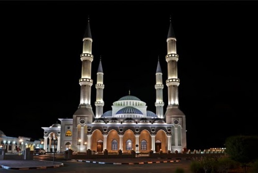 Ribuan Masjid di UAE Siap Gelar Sholat Jumat Kembali. Foto ilustrasi: Masjid al-Faroouq, Dubai.