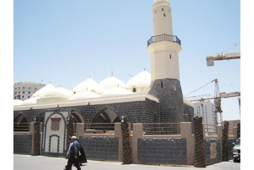Masjid Awan, Tempat Rasulullah Berdoa Minta Diturunkan Hujan. Foto: Masjid Al-Ghamamah di Arab Saudi.