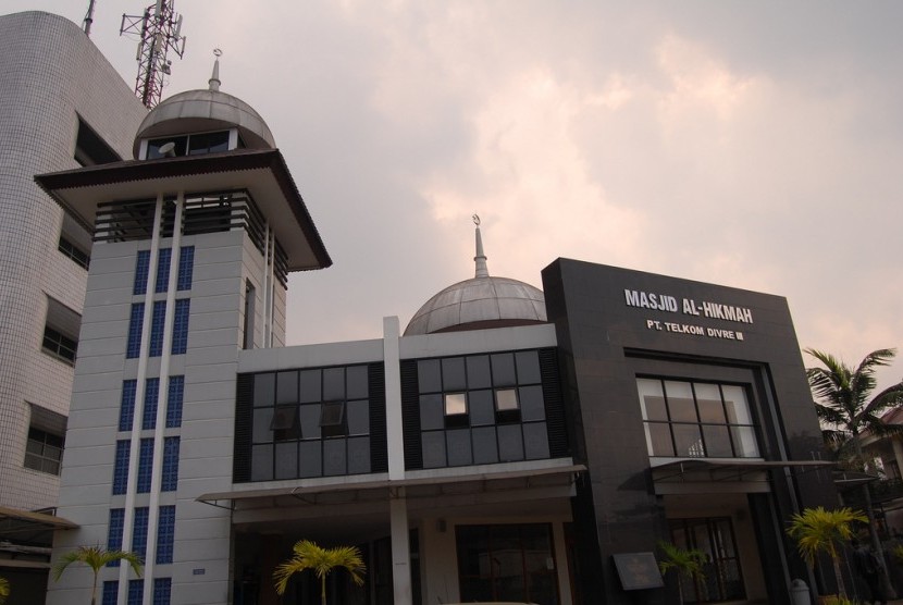 Masjid Al Hikmah Telkom Bandung