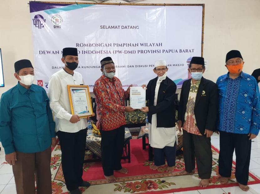 Masjid Al-Ikhlas Jatipadang Adakan Diskusi dengan DMI Papua Barat