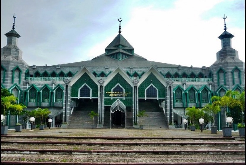 Masjid Al Markaz Al Islami Makassar 