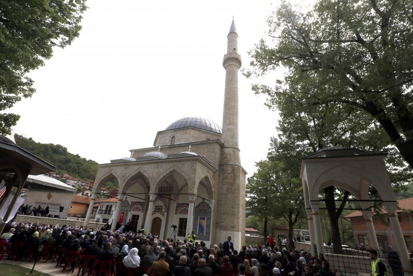 Masjid Aladza di Bosnia