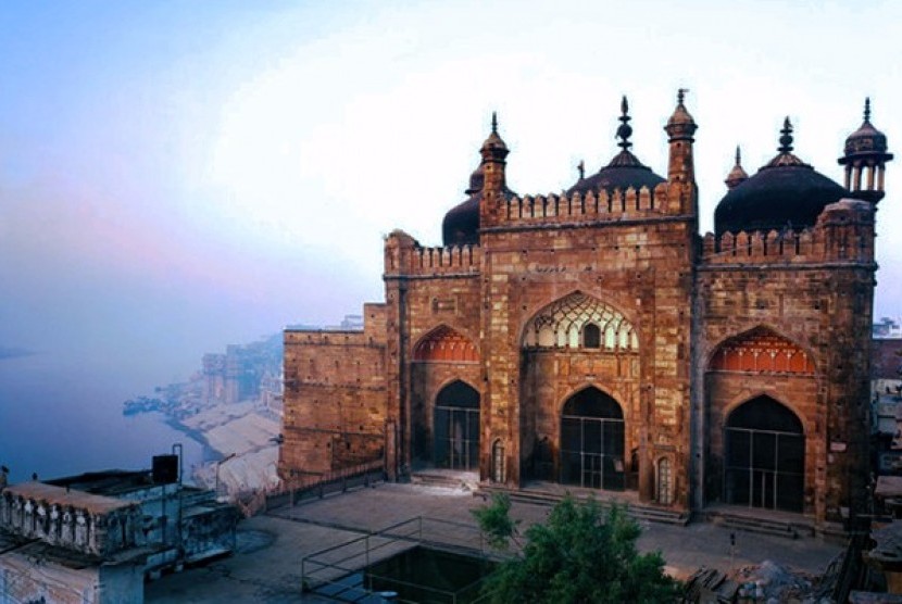 Masjid Alamgir Varanas