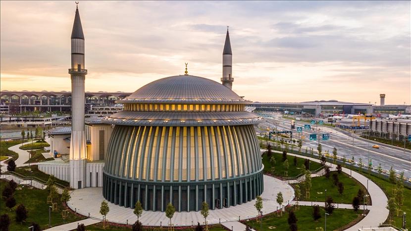 Masjid Ali Kuscu di Bandara Istanbul telah diakui sebagai masjid tersertifikasi LEED tingkat Emas pertama di dunia