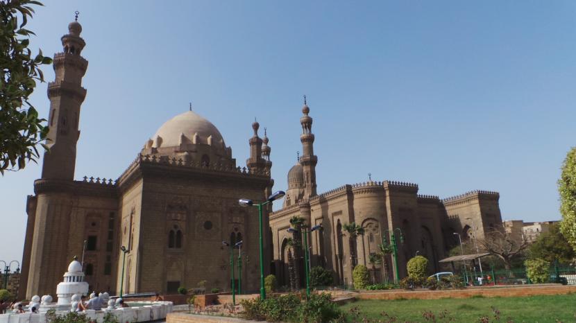Pesona Masjid Bersejarah di Kairo. Masjid Amru bin Ash yang menjadi masjid pertama di Mesir dan Afrika.