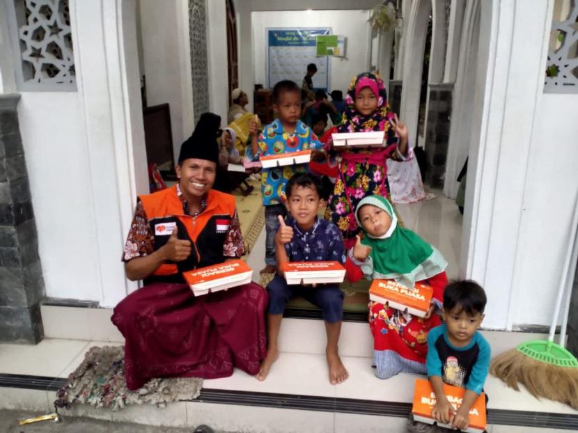 Masjid An Nimah di kecamatan Kretek, Bantul, Yogyakarta mengadakan Pembinaan anak TPA dan kajian Ramadhan serta buka puasa bersama yang di distribusikanoleh Rumah Zakat.