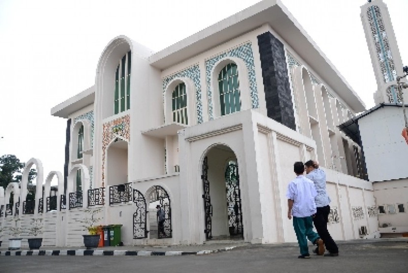 Masjid an-Nuur PT Bio Farma Bandung, Jawa Barat.