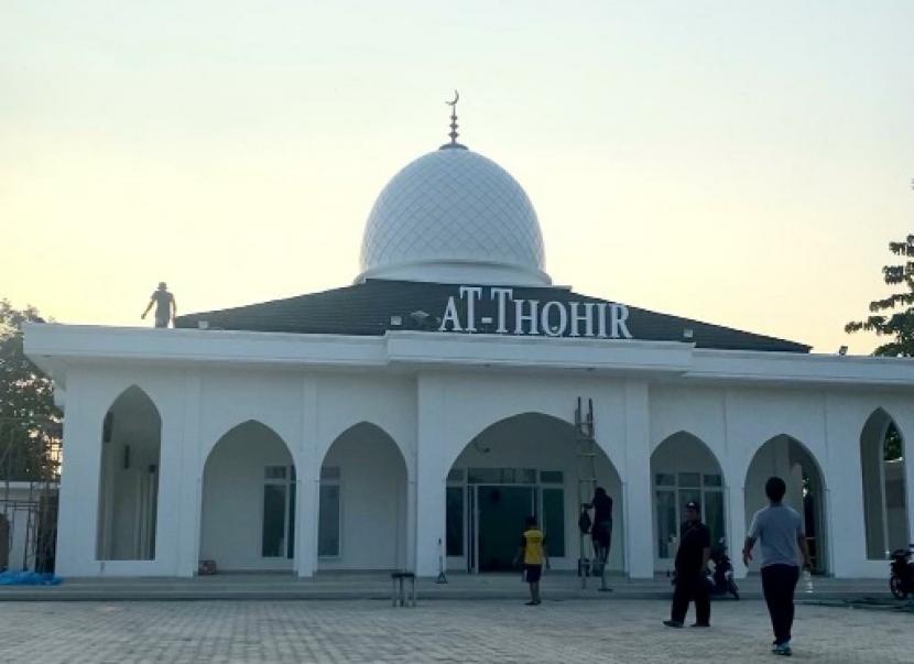 Masjid At-Thohir Lampung
