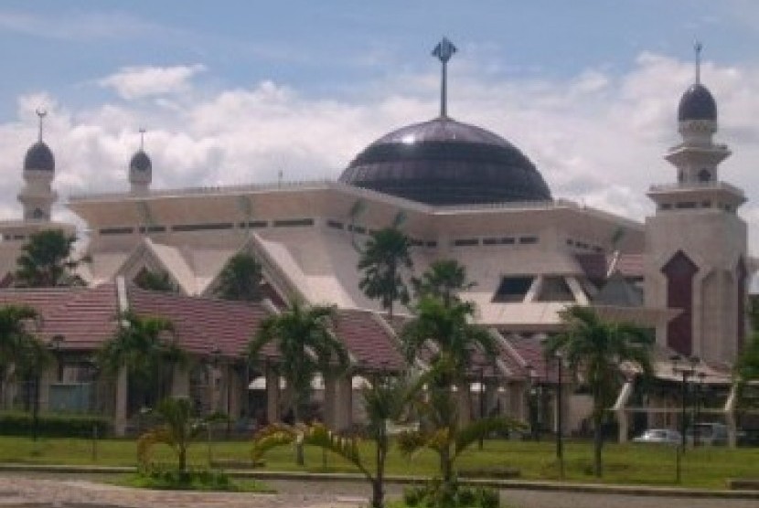 Masjid At-Tin dan Sunda Kelapa Ikuti Kebijakan Pemerintah. Foto: Masjid Attin
