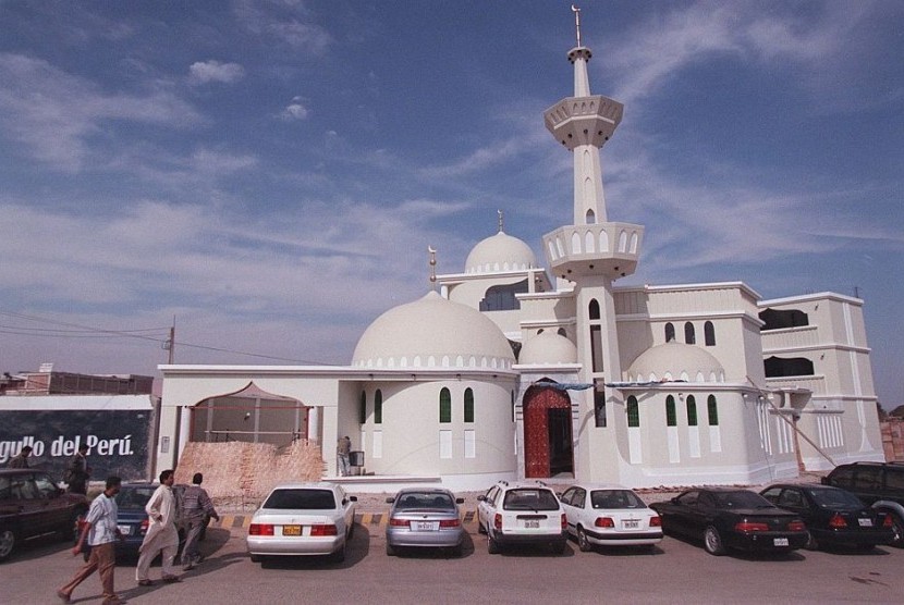 Masjid Babul Islam di Kota Tacna, Peru.