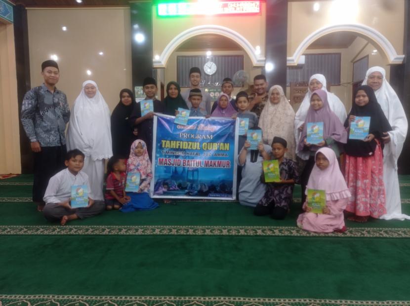 Masjid Baitul Makmur Kapalo Koto, Padang Pariaman melaksanakan program Tahfiz Alquran Seminggu Hafal Juz  'Amma