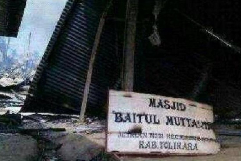 Masjid Baitul Muttaqin di Karubaga, Tolikara, yang dibakar massa.