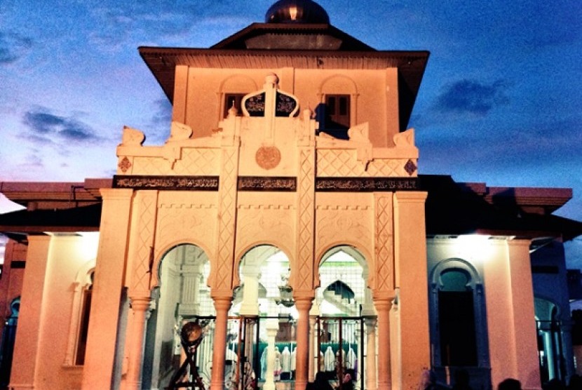 Masjid Baiturrahim, Ule Lheue