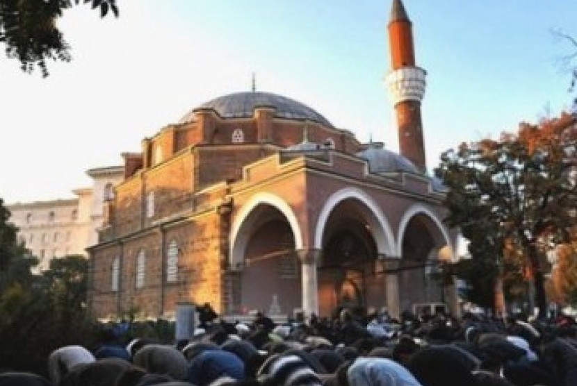 Umat Islam di Bulgaria adalah minoritas yang menemukan identitas mereka.  Masjid Banya Bashi di Kota Sofia, Bulgaria
