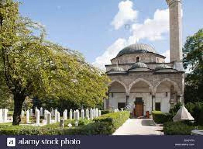 Erdogan Resmikan Renovasi Masjid Abad ke-16 di Bosnia. Masjid Bascarsija di Sarajevo, Bosnia.