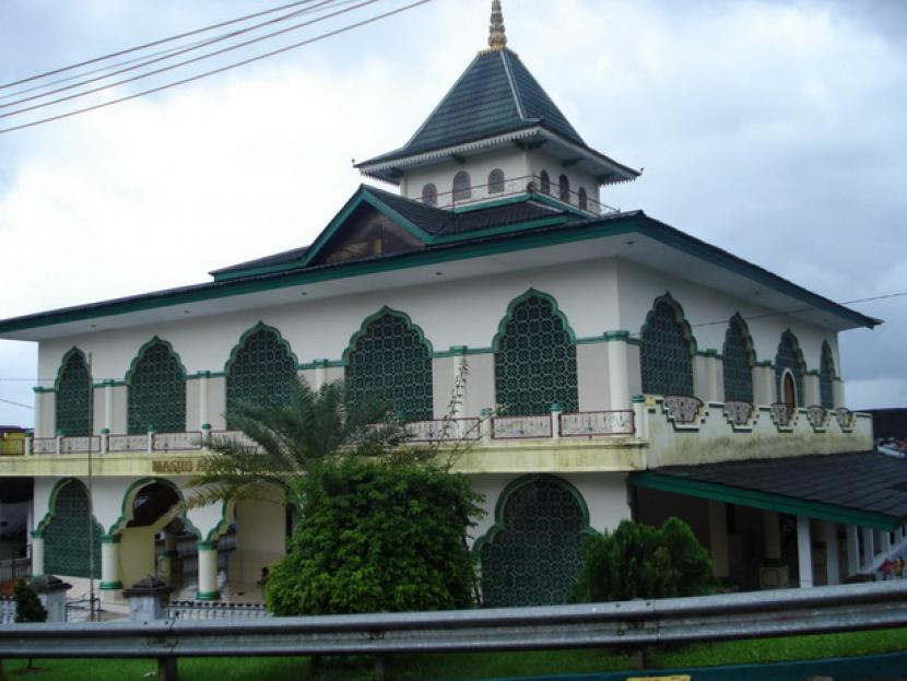 Masjid Batu Merah