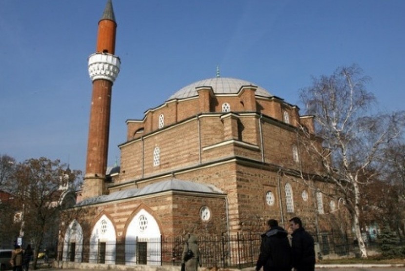 Masjid bersejarah Banya Bashi