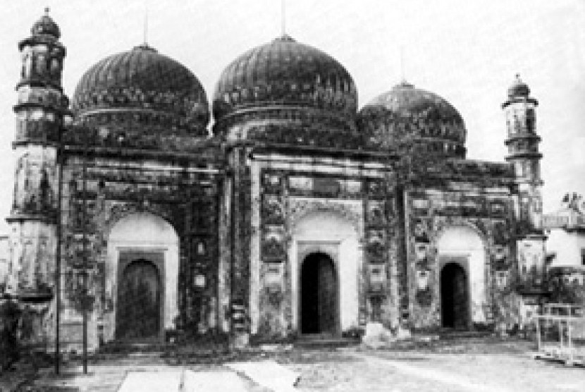 masjid bersejarah Motijheel