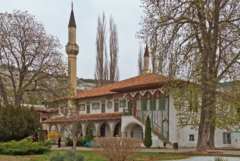 Masjid Besar Khan