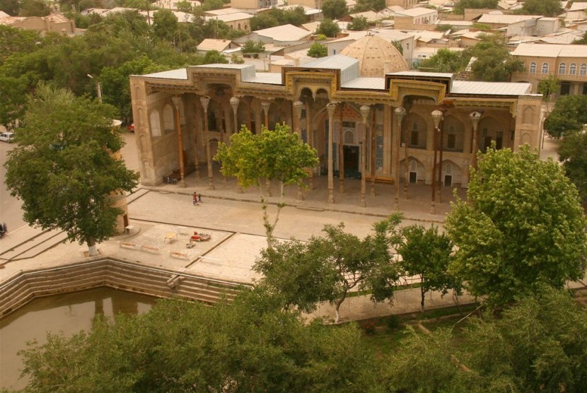 Masjid Bolo Hauz