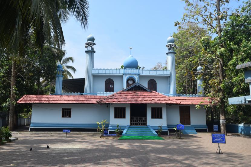 Masjid Cheraman Jumah di Kerala, India.