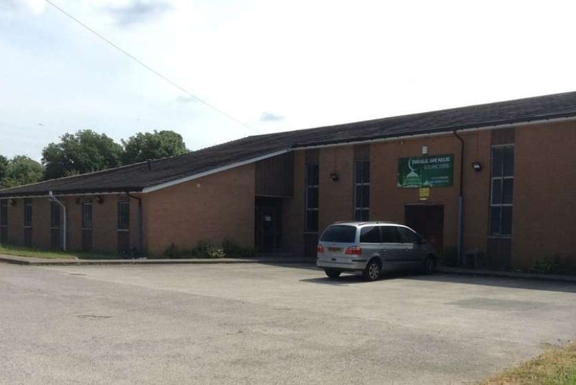 Masjid Chester dan Islamic Centre di Blacon, Inggris.