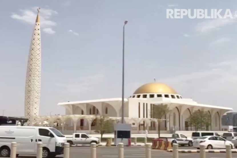 Masjid di kawasan bandara Madinah