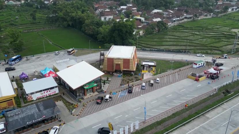 Masjid di Rest Area 66A Pandaan-Malang, Jawa Timur