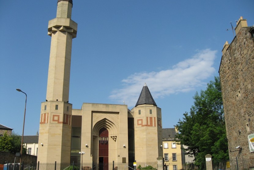 Masjid Edinburgh Ditutup karena Ada Jamaah Positif Corona. Masjid Edinburgh(musafireen.com)
