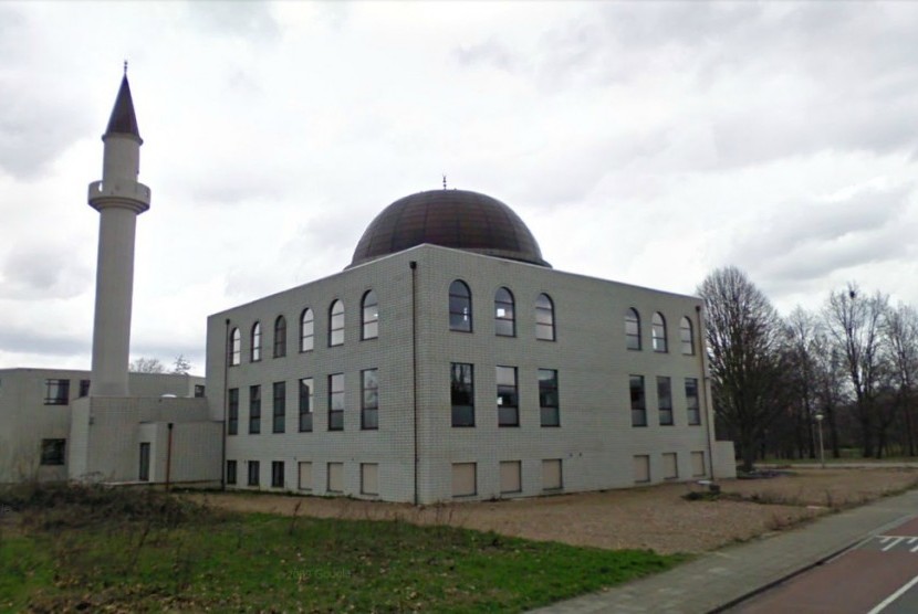 Masjid Fatih di Roermond Belanda
