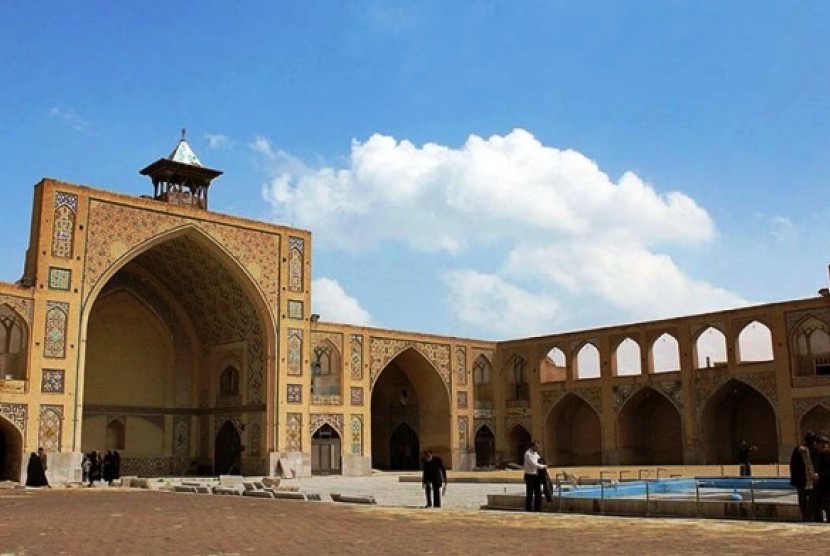 Masjid Hakim Isfahan