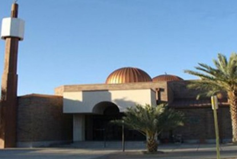 Masjid Islamic Center di Tucson, negara bagian Arizona. Islamic Center ini adalah masjid yang terbesar di kota Tucson.